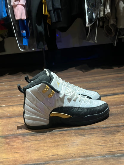 AJ12 Royalty Taxi