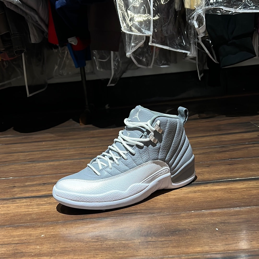 AJ12 Grey